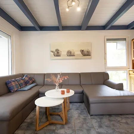 Holiday home Vogelsand 08 Dorumer Neufeld